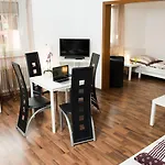 Am Schloss Von Unterkunft4you Usingen